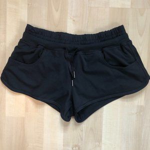 NWOT lululemon shorts *lined